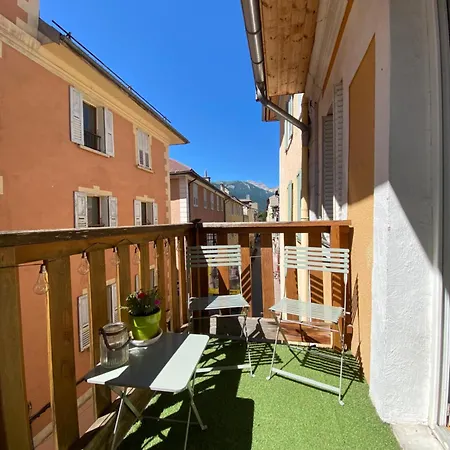 Duplex 60m2 Vieux Centre Avec Balcon