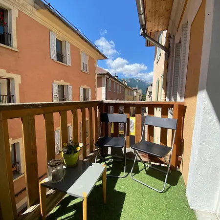 Apartment Duplex 60m2 Vieux Centre Avec Balcon