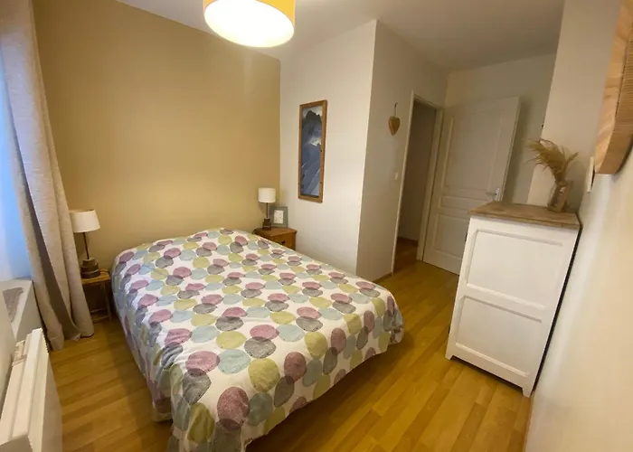 Duplex 60m2 Vieux Centre Avec Balcon Barcelonnette