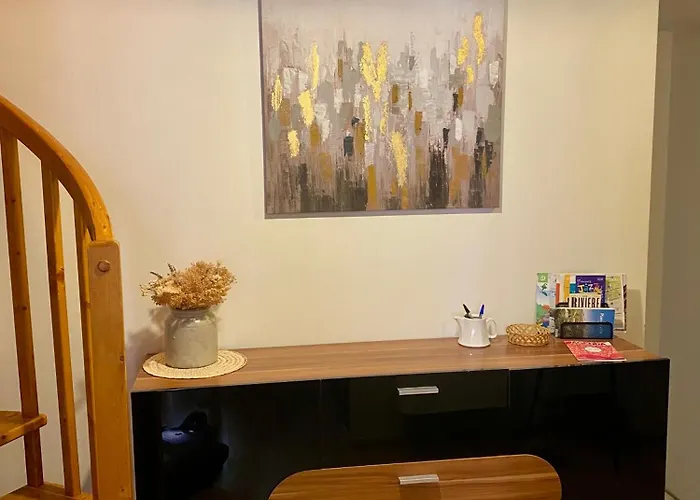 Duplex 60m2 Vieux Centre Avec Balcon Apartment